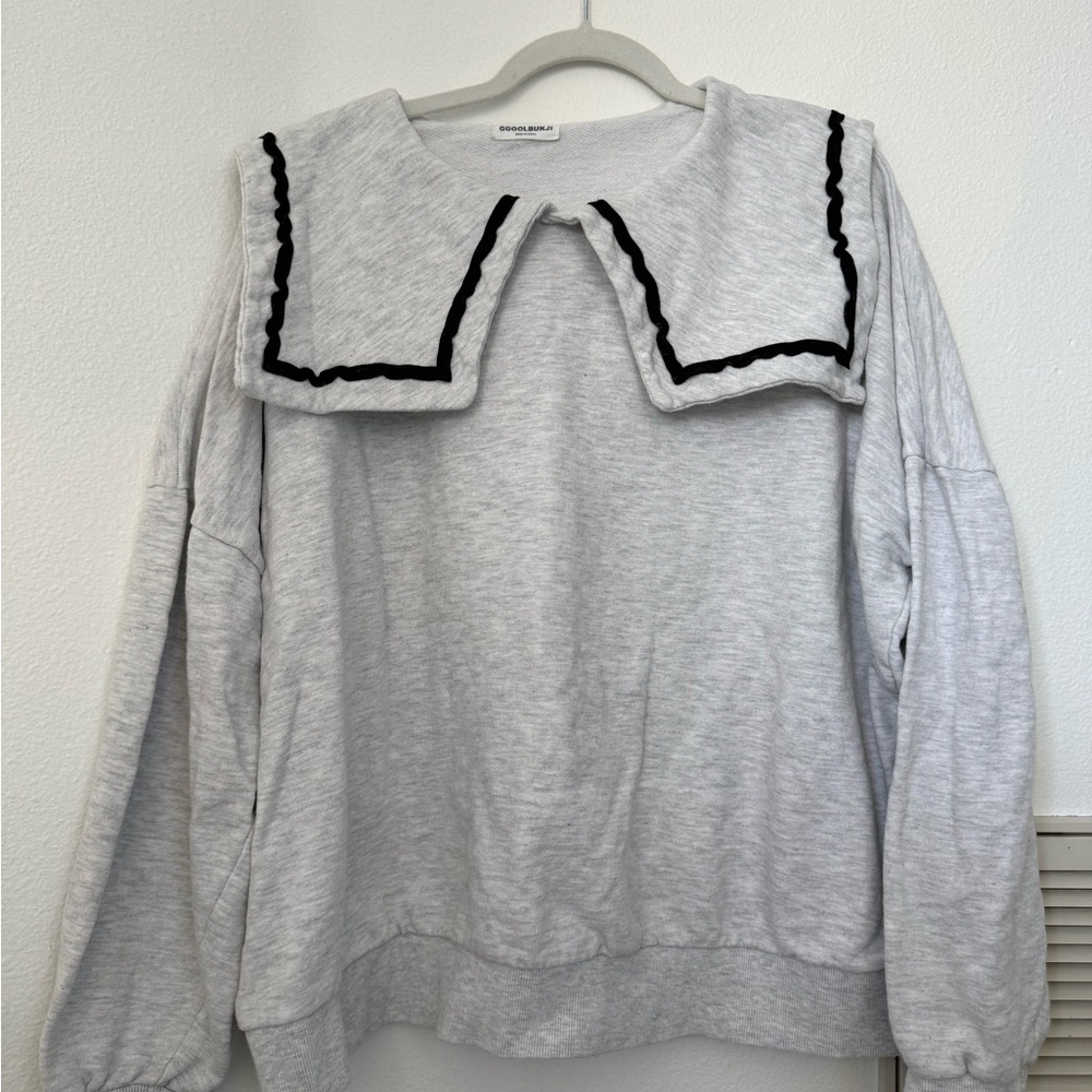 Korean Style Gray Sweatshirt with Black Trim